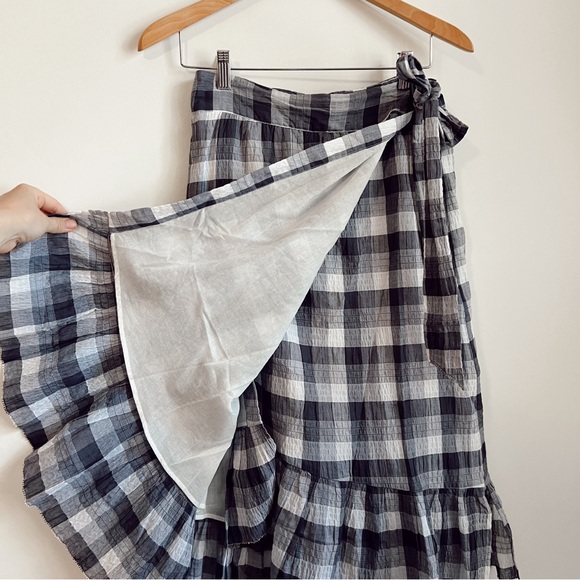 Lilly’s P Gingham Wrap Skirt‎ - Picture 5 of 6